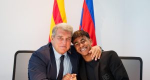 Una solicitud urgente del agente de Lamine Yamal sacude a la directiva del Barça