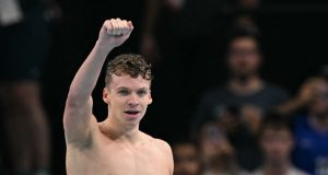 JJ.OO. 2024: Increíble, Léon Marchand consigue su 4ª medalla de oro y establece un nuevo récord