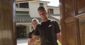 OM: Salario y valoración de Arthur Melo en el mercado de fichajes