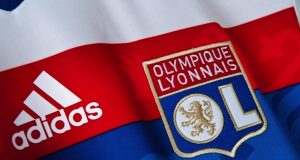 OL: Valoración, duración y detalles del contrato firmado con Adidas.