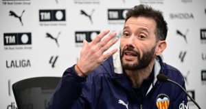 Valencia en negociaciones con Leeds por un talentoso extremo de 24 años