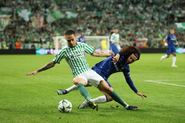 Betis busca alternativa a Antony: ¡las negociaciones avanzan!