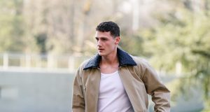 ¿Cuál es el número en la camiseta de Benjamin Pavard?