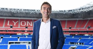 OL: El ex presidente del Olympique de Lyon comprará el Aviron Bayonnais