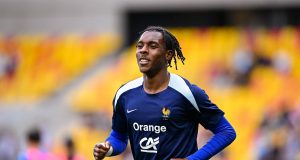 El salario de Mathys Tel en el Tottenham